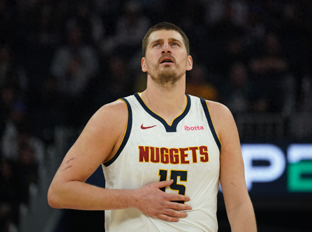 开云集团-又是25场！约基奇轻松登顶，连续4年霸榜，威少三双王保不住了|火箭|拉塞尔·威斯布鲁克|掘金|拉塞尔-威斯布鲁克|尼古拉-约基奇_新浪体育_新浪新闻